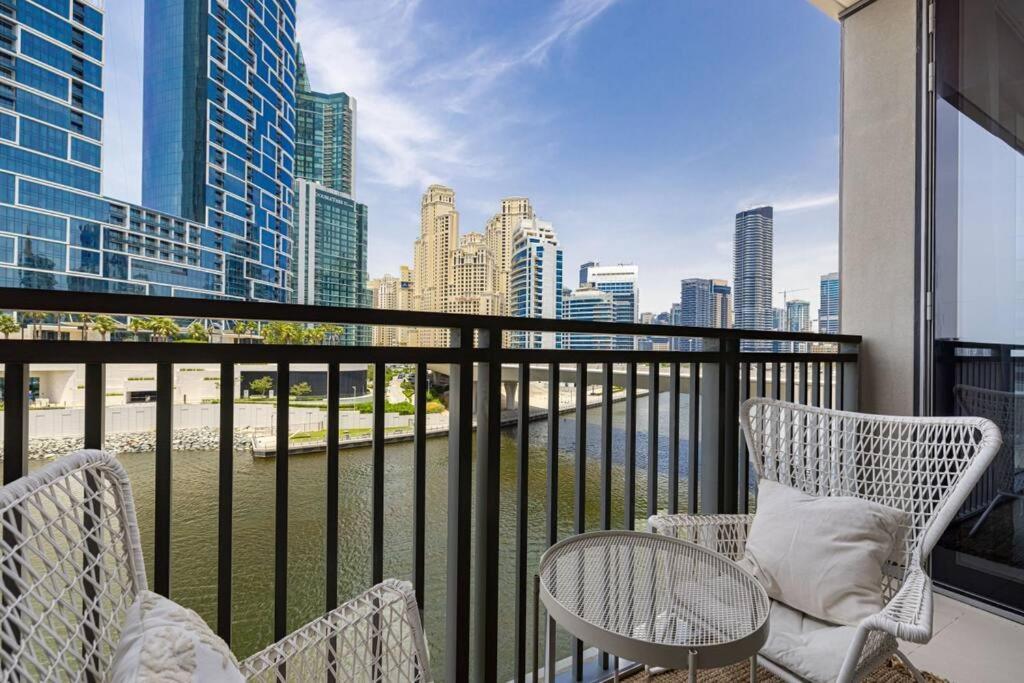 Water Front - Beautiful 1Br Apt On Dubai Marina Apartment Exterior photo